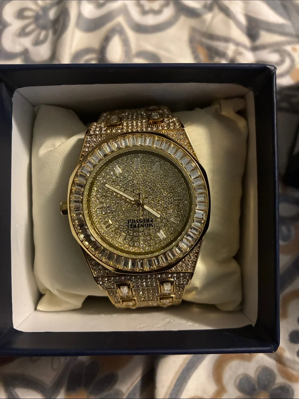 Men's Gold Crystal Pavé Bracelet Watch - Elegant Gold Tone